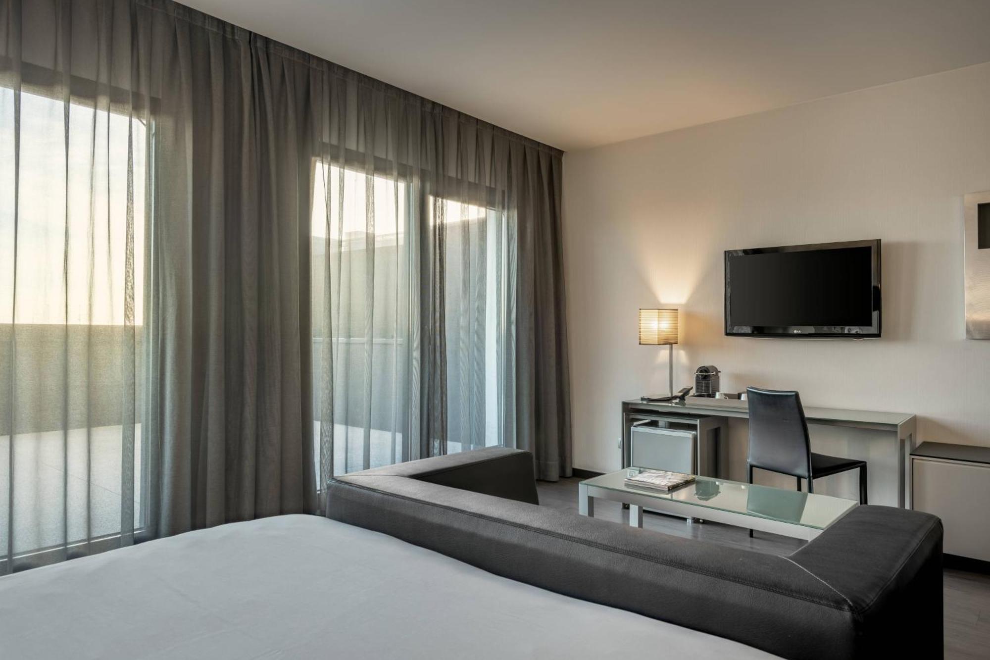 Ac Hotel Atocha By Marriott Madrid Eksteriør bilde